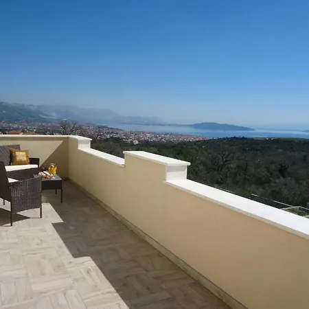 Luxurious Haven With Pool And Mediterranean Garden Kastel Novi