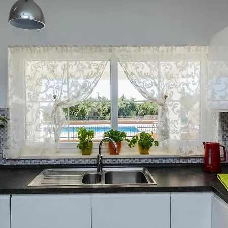 Villa Luxurious Haven With Pool And Mediterranean Garden Kastel Novi